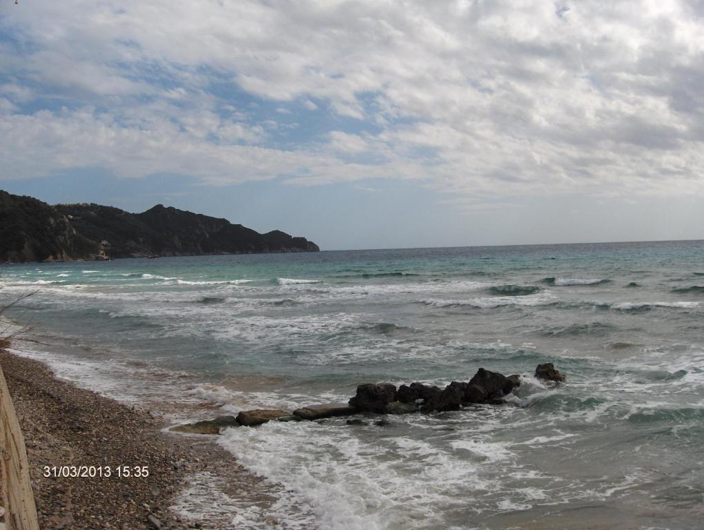 Feakes * Arillas (Corfu)
